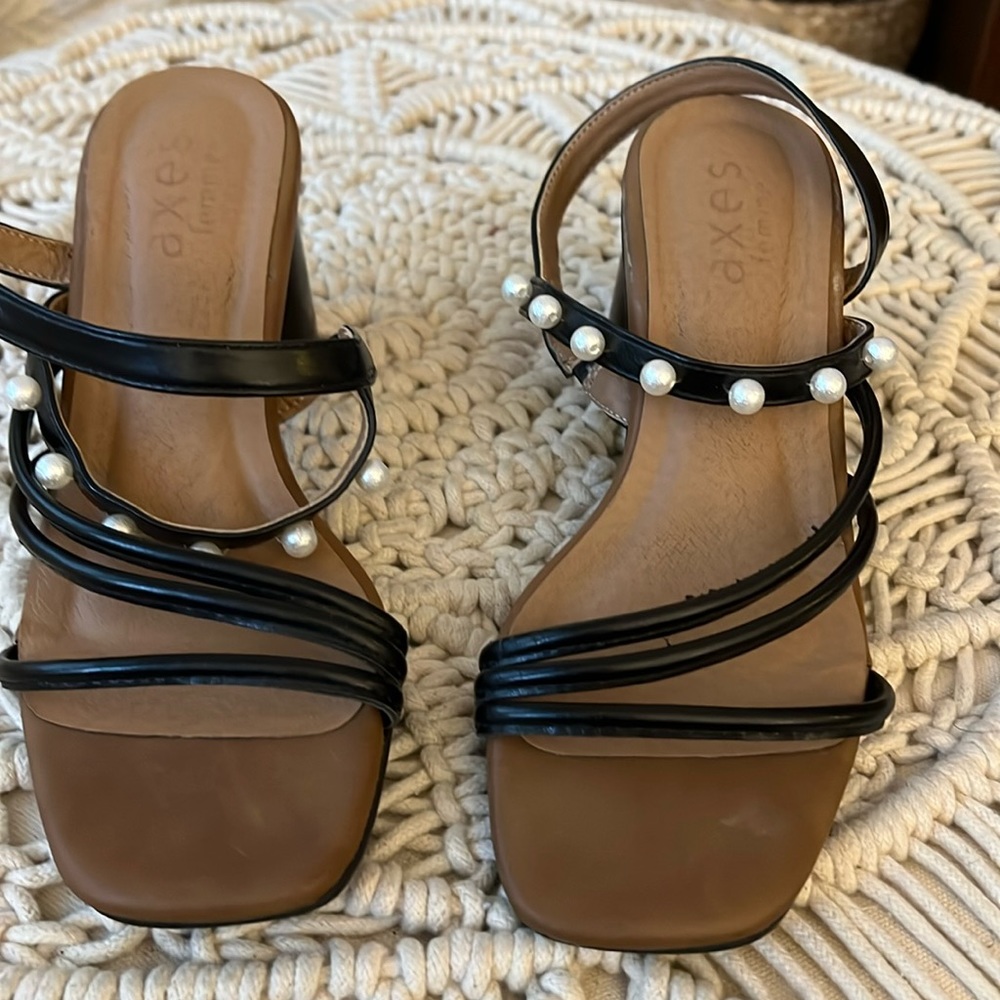 Axes heels black size 5